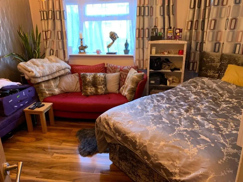 Tinkys Residence