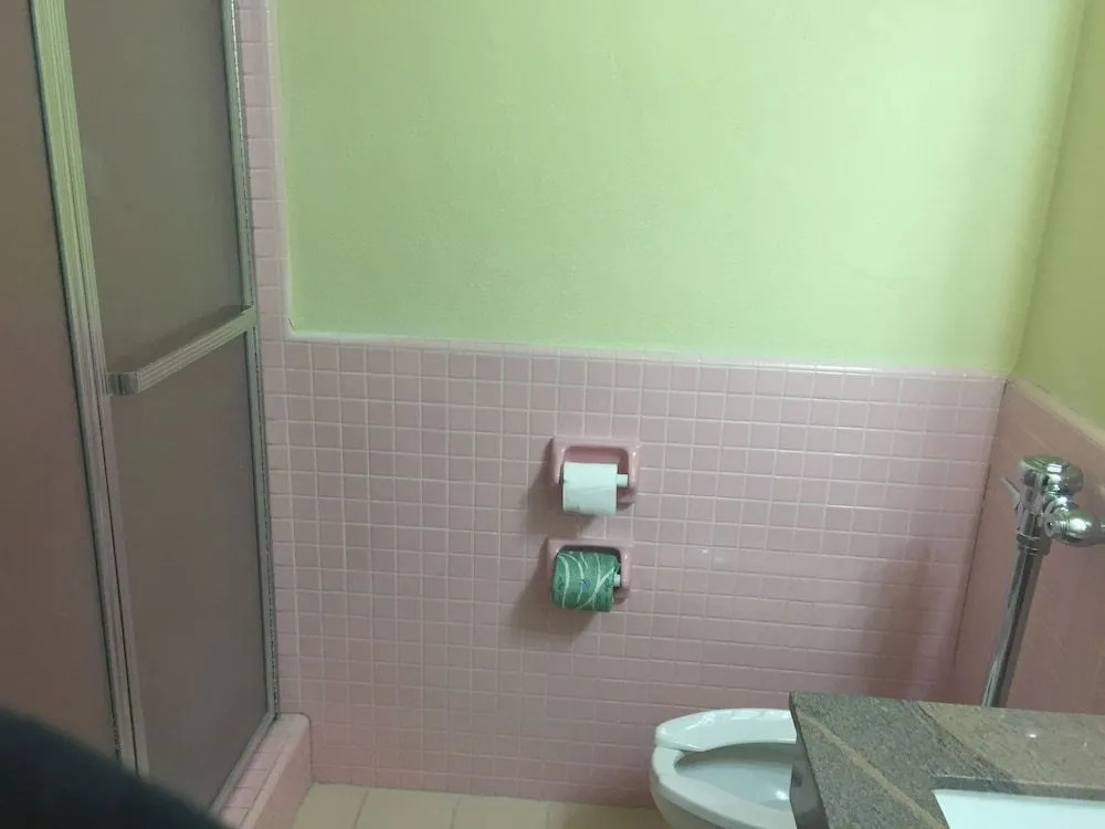 Pearl Inn