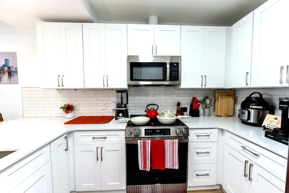 Midtown Atlanta 1BR Skyline Balcony Corner Suite by Piedmont Park Luxepad
