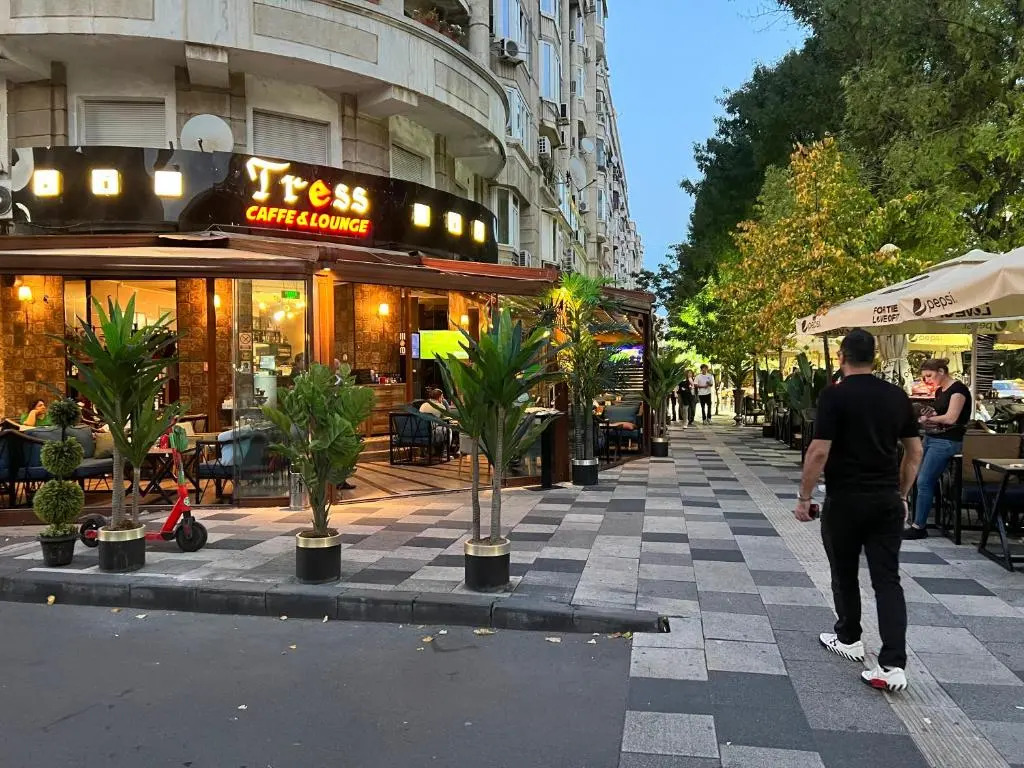 APARTMENT 58 Unirii 75 H1