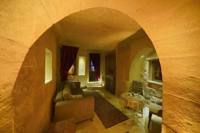 Takaev Cave House