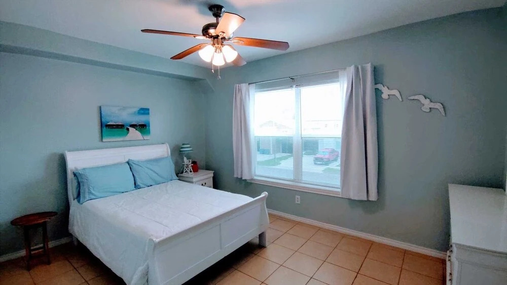 Star Beachside 107 3 Bedroom Condo by RedAwning