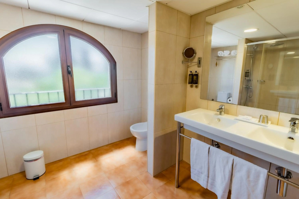 Paloma Blanca Boutique Hotel