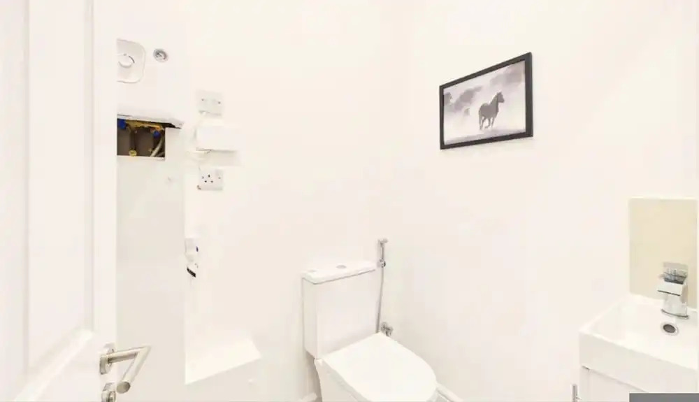 Stylish 1BR Cheltenham Stay Sleeps 4