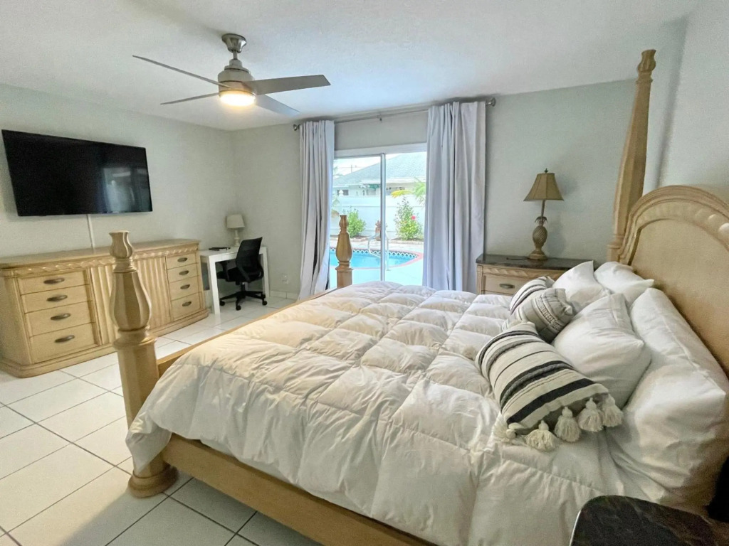 Perfect Family Vacation House with Private Pool