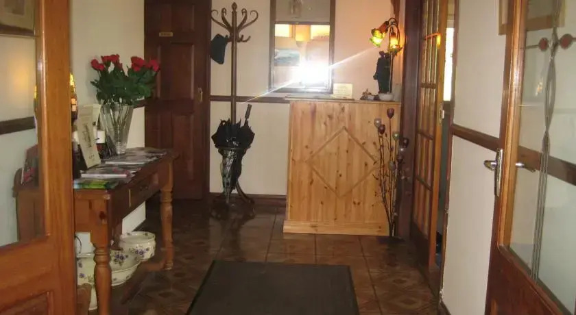 Laune Bridge House Guest Accommodation