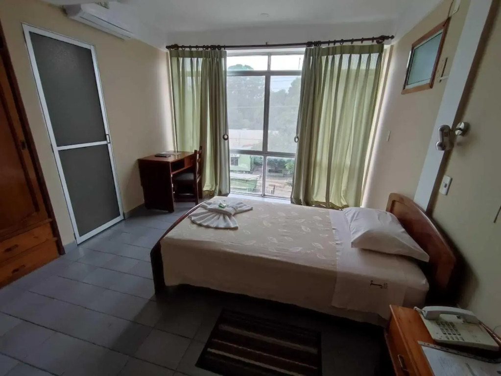 Jr Hotel