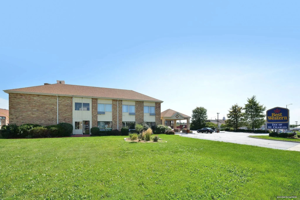 Days Inn by Wyndham St. Charles IL