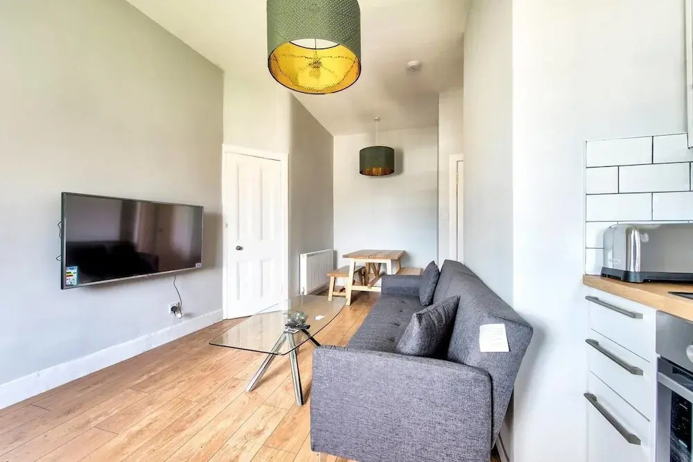 Ultimate Location! Royal Mile 1-bed