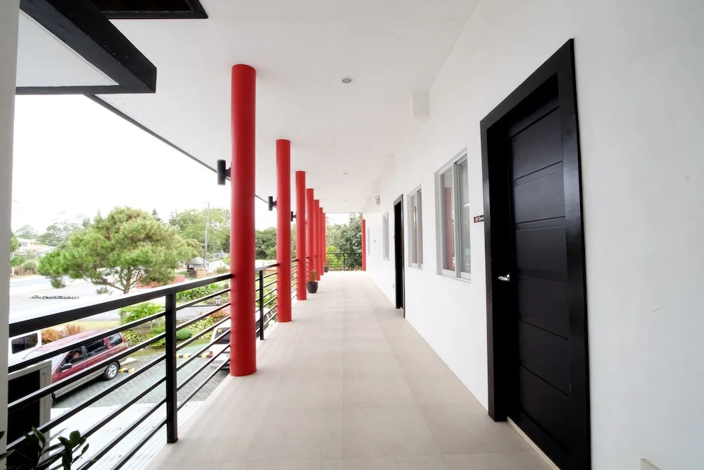 ZEN Premium Mahogany Avenue