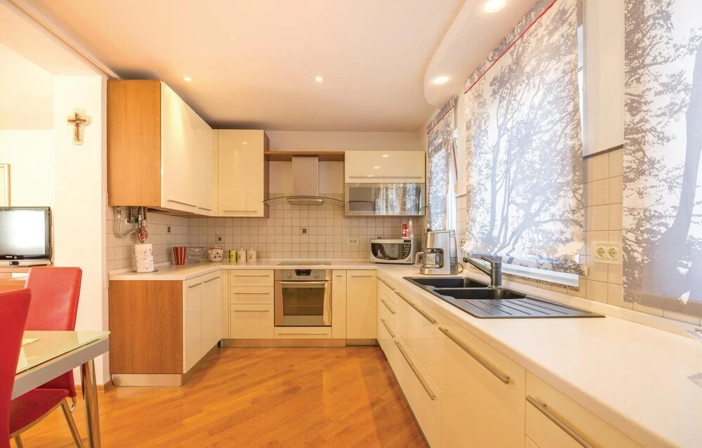 Stunning Home in Rijeka With Wifi and 2 Bedrooms