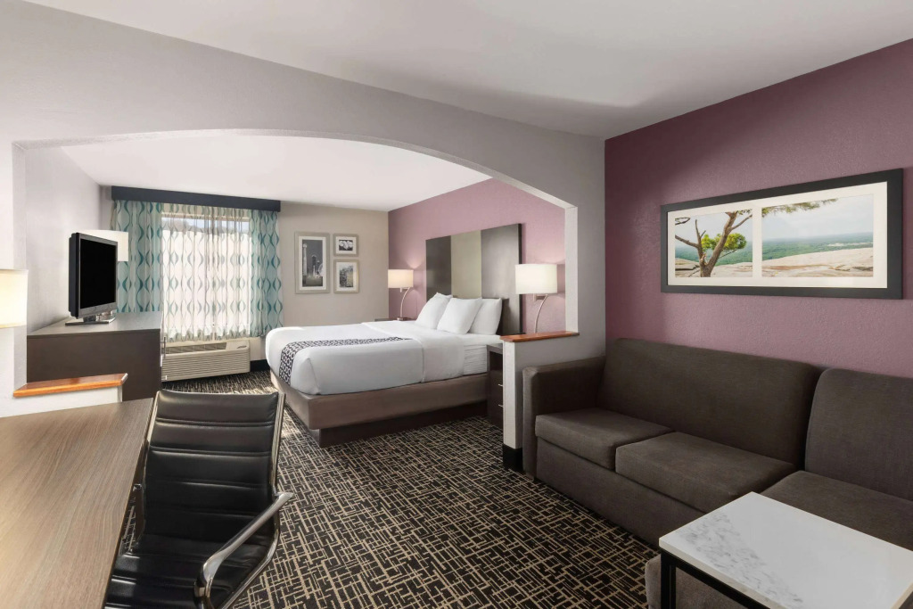 La Quinta by Wyndham Snellville - Stone Mountain