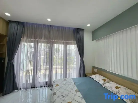 Tphomes Lakeview