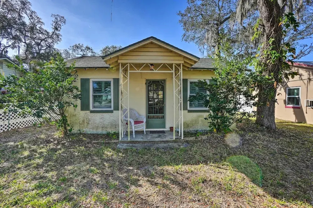 Palm Harbor Vacation Rental, Walk to Crystal Beach
