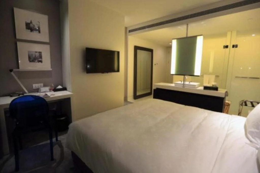 FX Hotel Shanghai Bund at Nanjing East Road