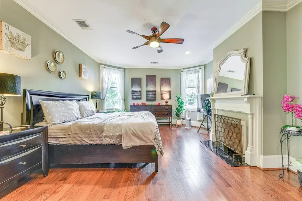 Walk to Top Attractions: Chic Home in Charlotte!