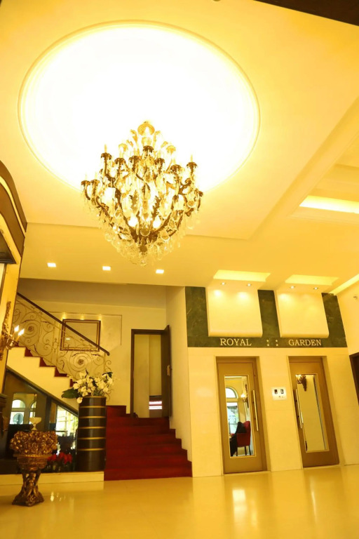 Royal Garden Hotel