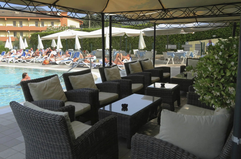 Hotel La Perla - Bike Hotel