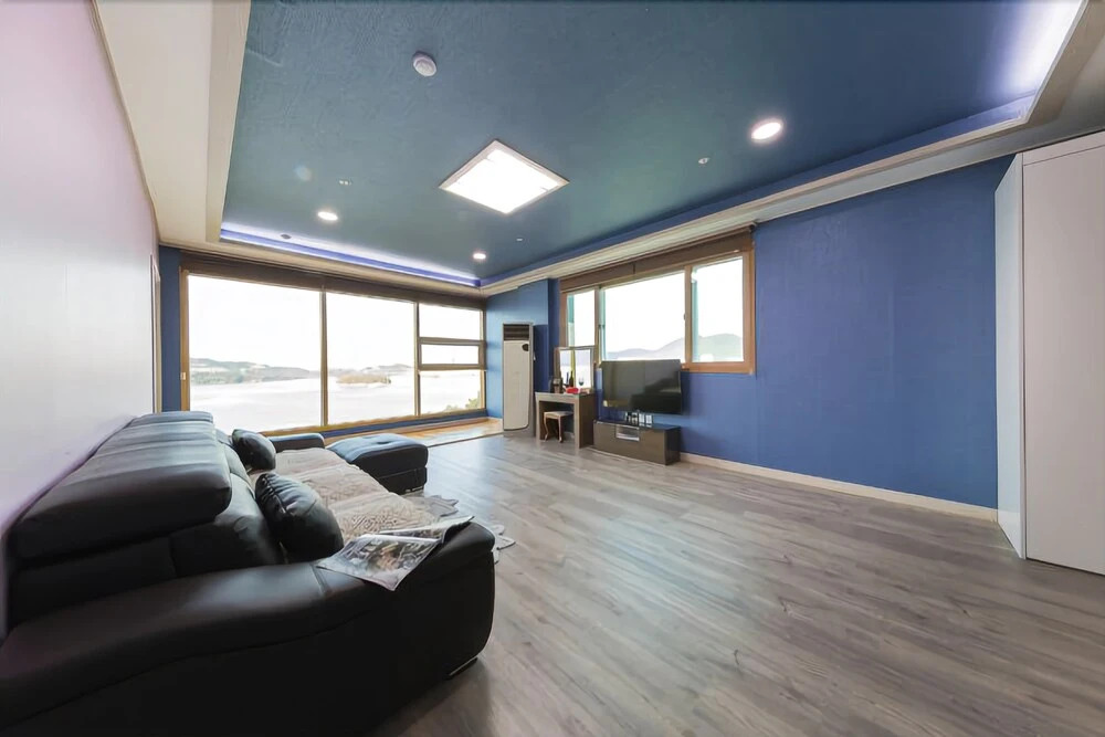Yeosu Haetteurak Pension