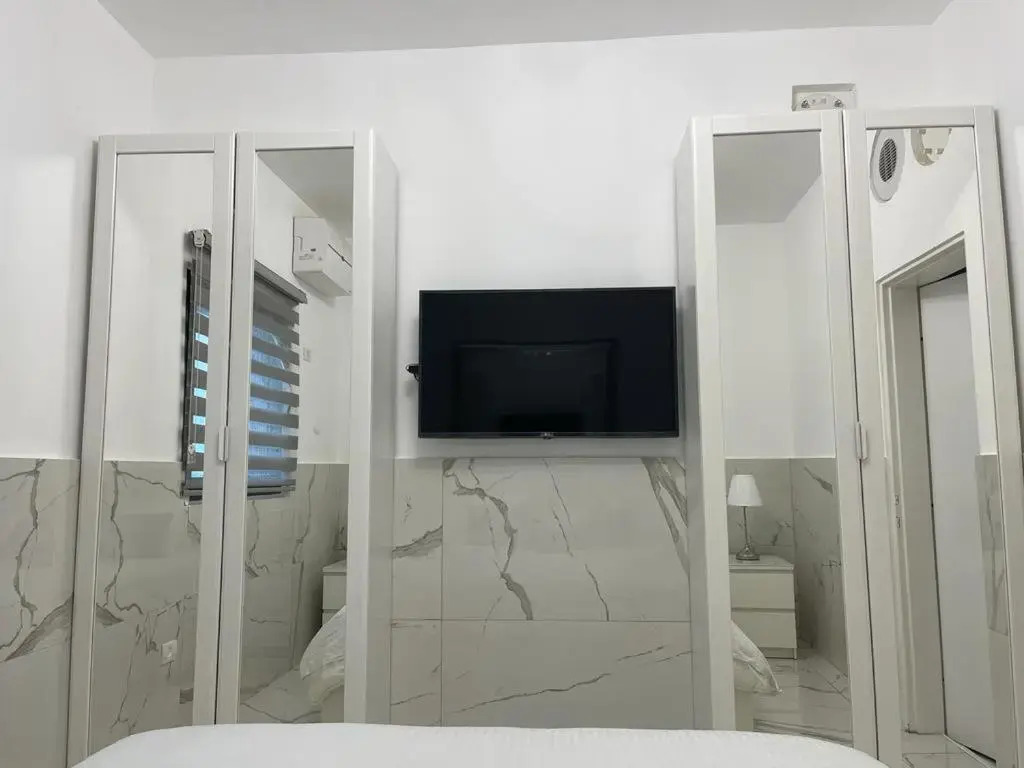Best Apartment TEL AVIV CENTER 50Meters from the beach/PARKING