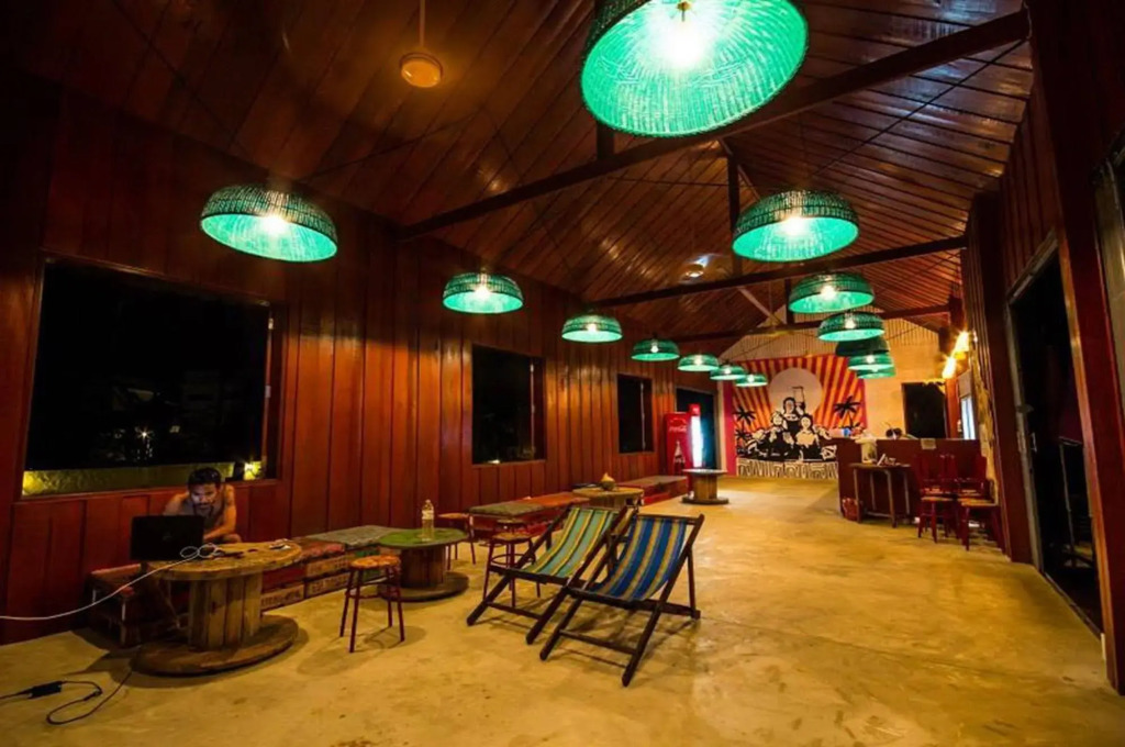 KLKL Hostel