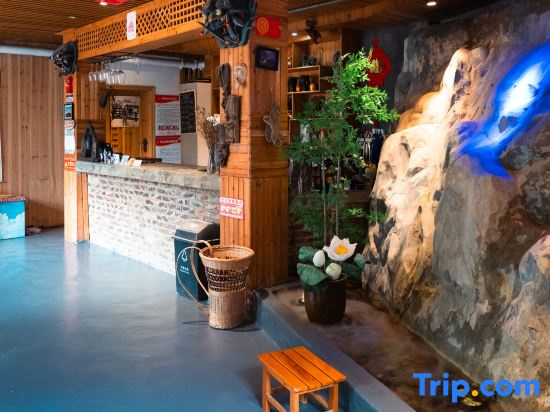 Shenxiantang Fengjing Homestay