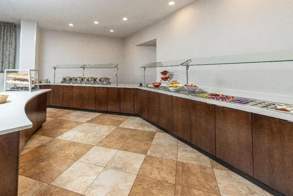 Holiday Inn & Suites Memphis - Wolfchase Galleria by IHG
