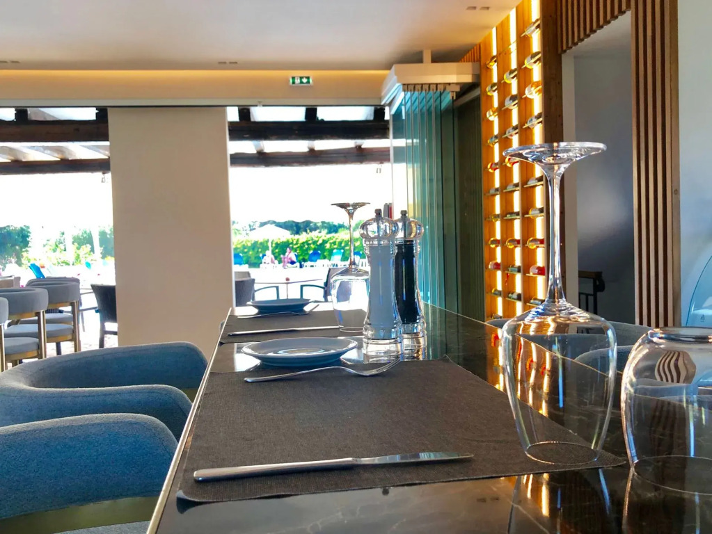 Ccb Bruskos Hotel