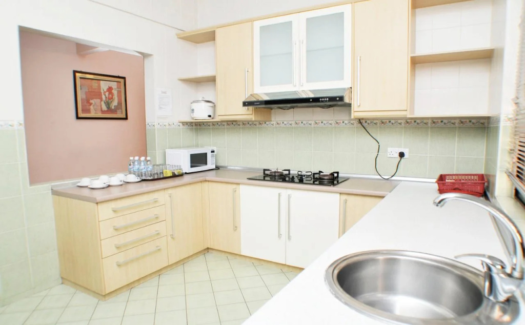 Promenade Service Apartment