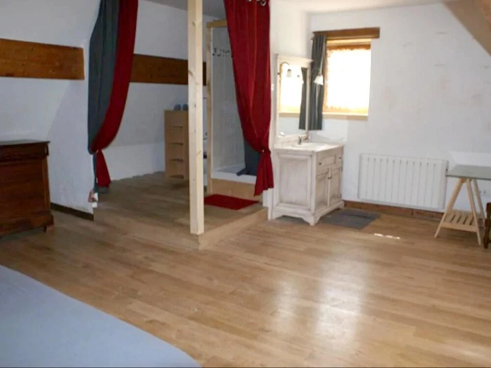 Villa With 5 Bedrooms in Les Eyzies-de-tayac-sireuil, With Private Poo