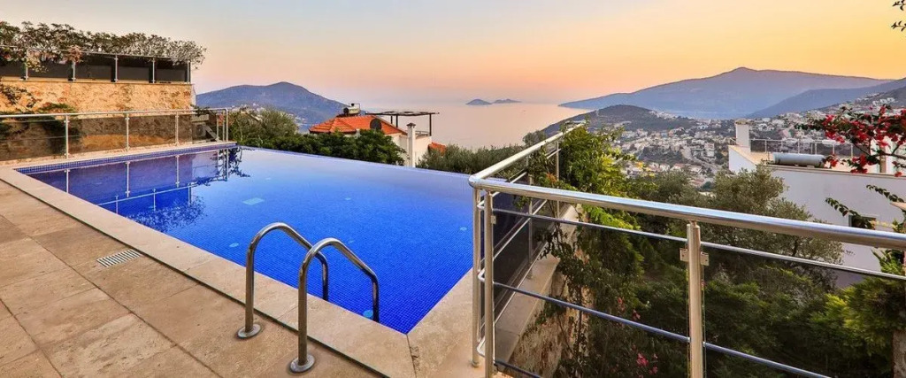 Villa Blue Harmony