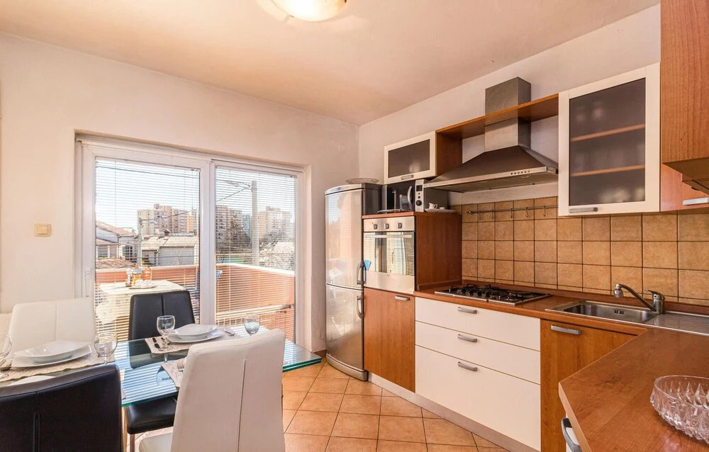Nice Apartment in Pula With Wifi and 2 Bedrooms