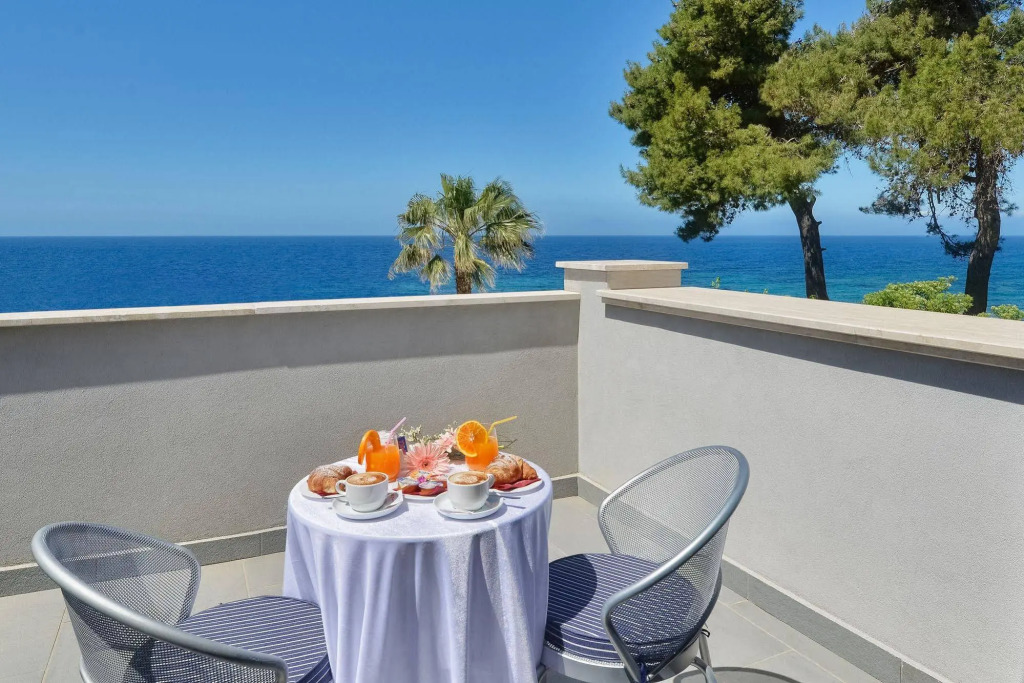 Hotel Mareluna