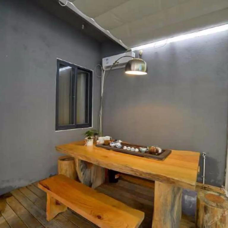 Bushe Cuoguo Inn