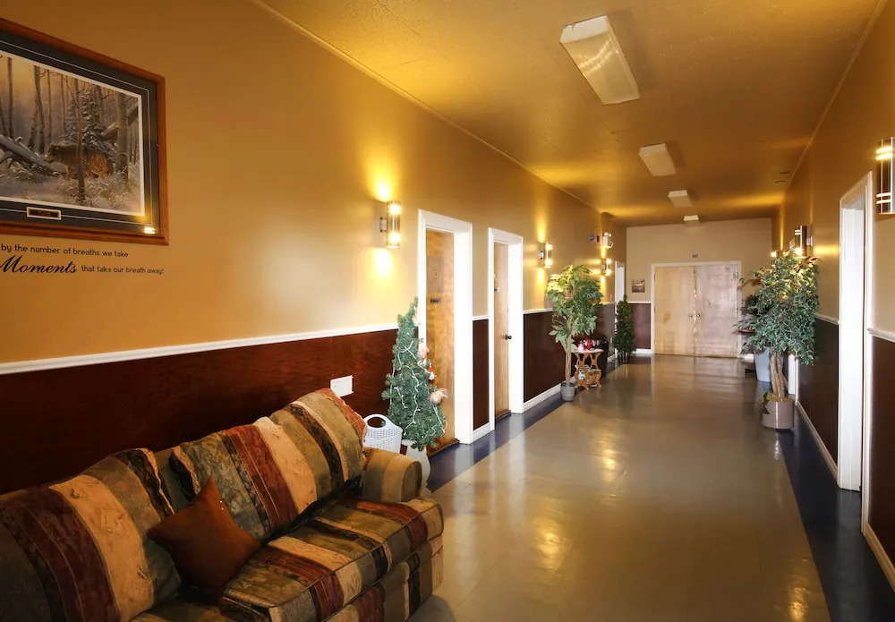 Genevieve Bay Inn