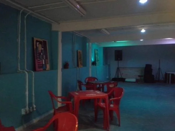 BananaZ Hostel