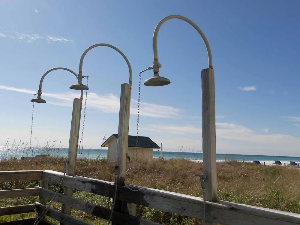 Emerald Towers II by Southern Vacation Rentals