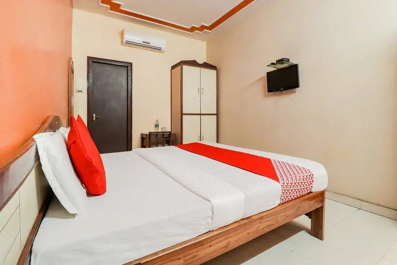 OYO 68821 Hotel Sunrise