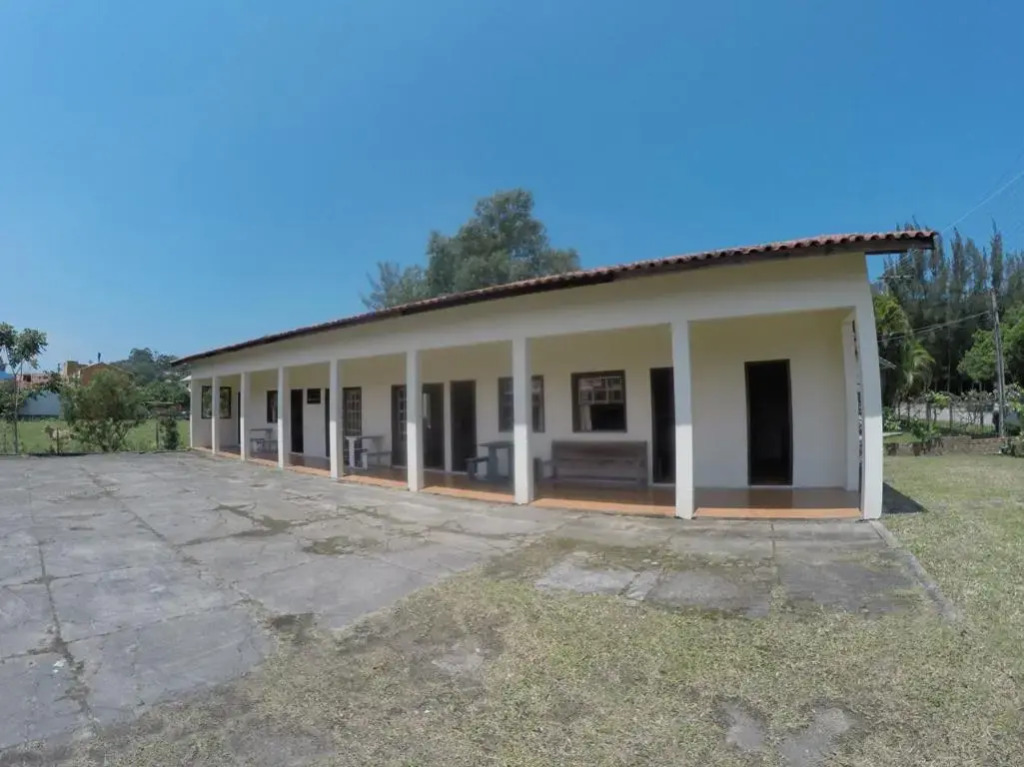 Suítes Casa Amarela da Ferrugem