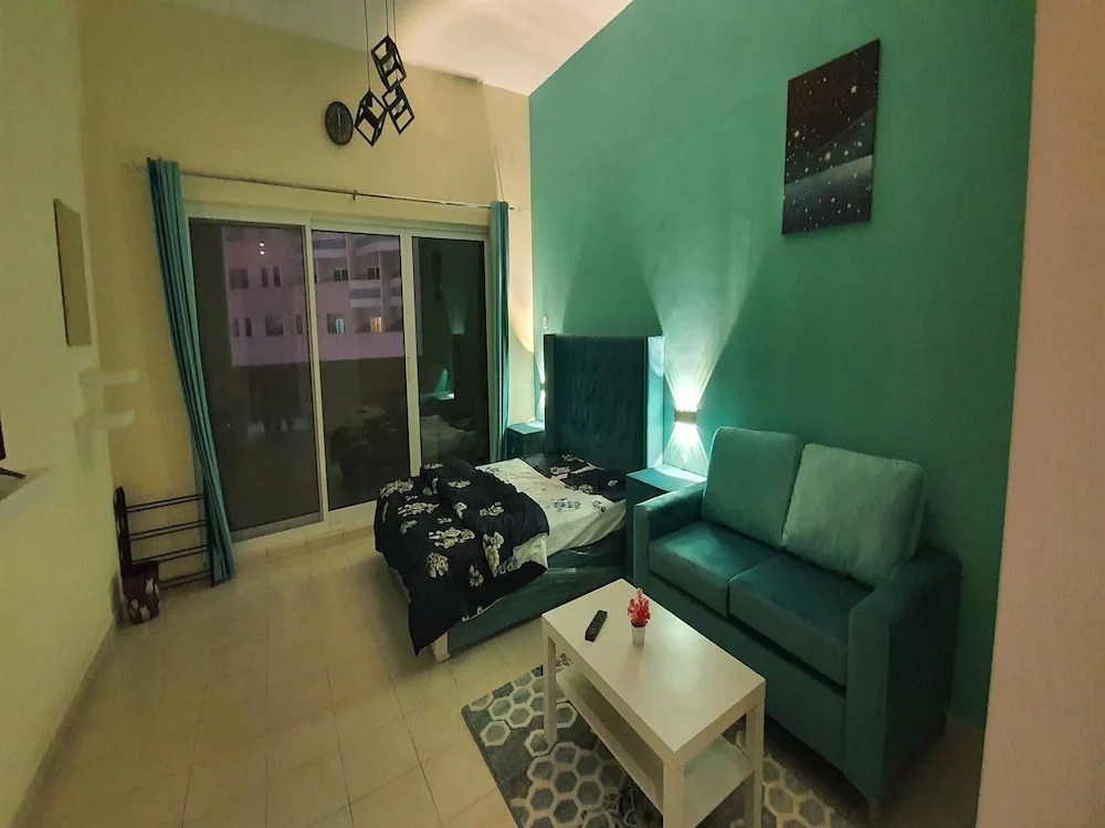 Stunning Furnished Studio Apartment in the Heart of Dubai