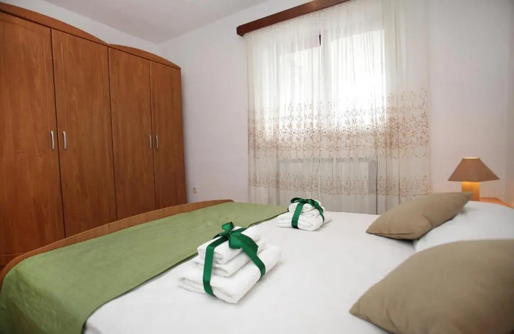 Apartment Natali - 5M from beach