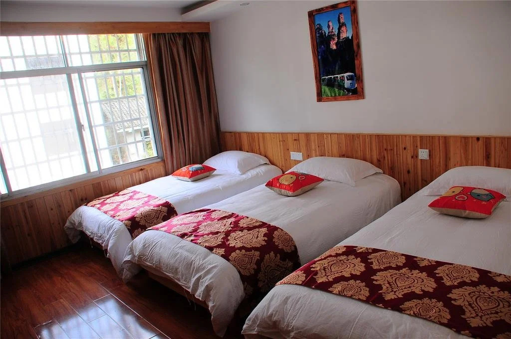 Qingfengge Hostel