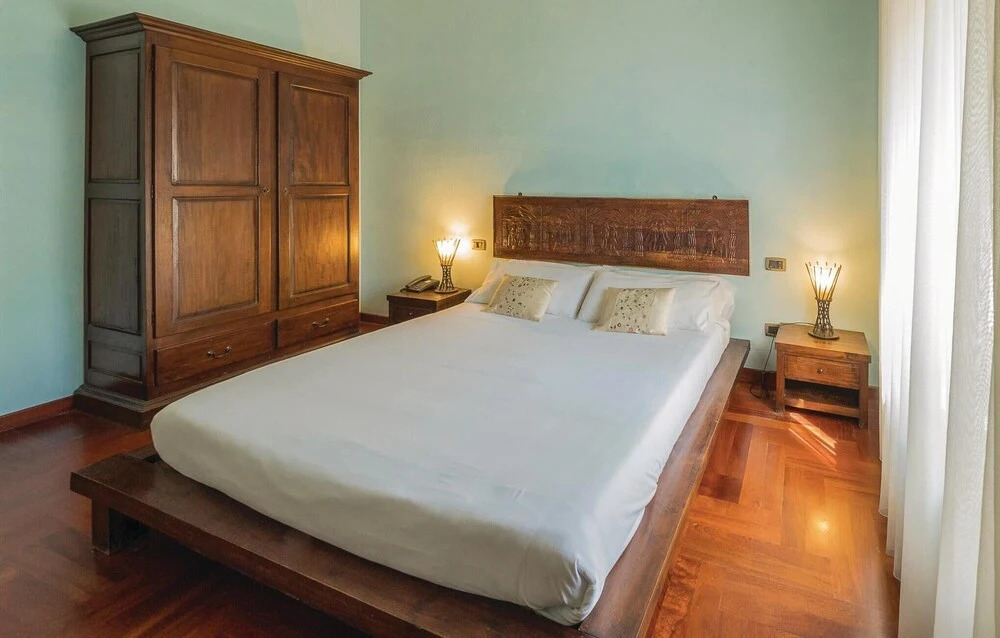 Beautiful Home in Lecce LE With Wifi and 2 Bedrooms
