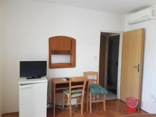 Apartmani Mira