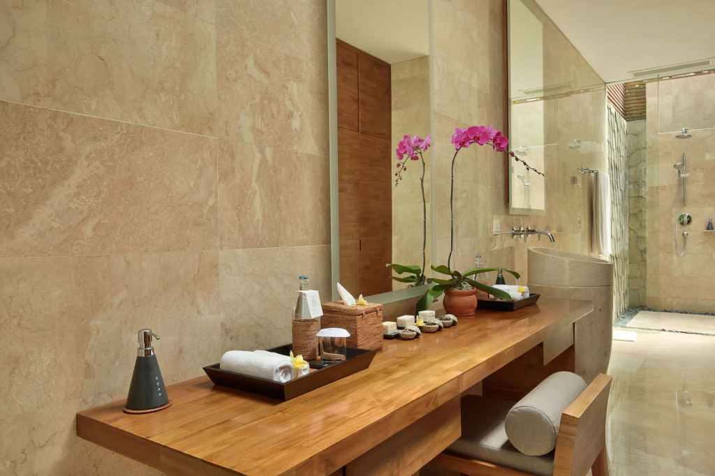 Candi Beach Resort & Spa