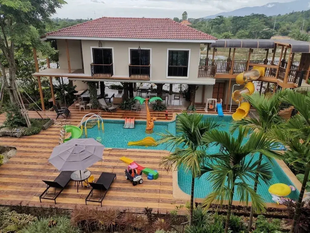 Mana-An Lake Hill Resort มานาอันเลคฮิลล์รีสอร์ต