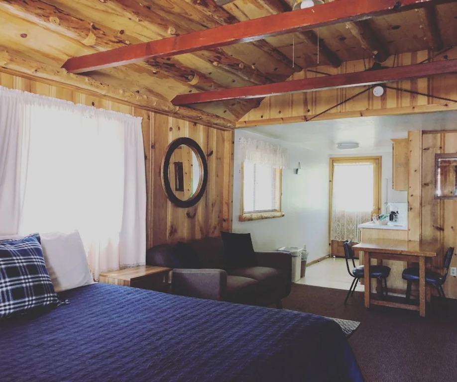 Oak Knoll Lodge