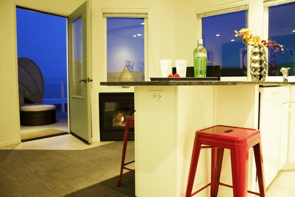 Pier View Suites