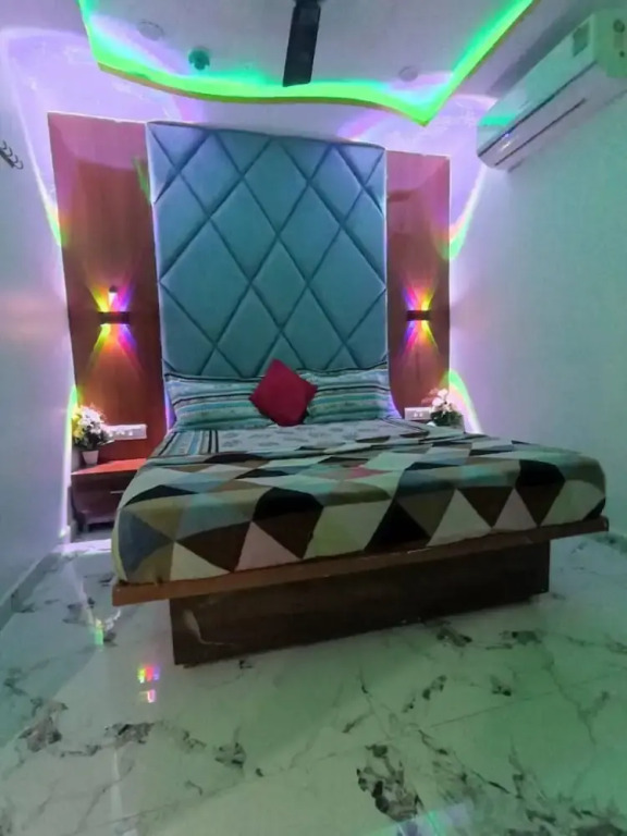 Goroomgo Sanskar Villa Ahmedabad