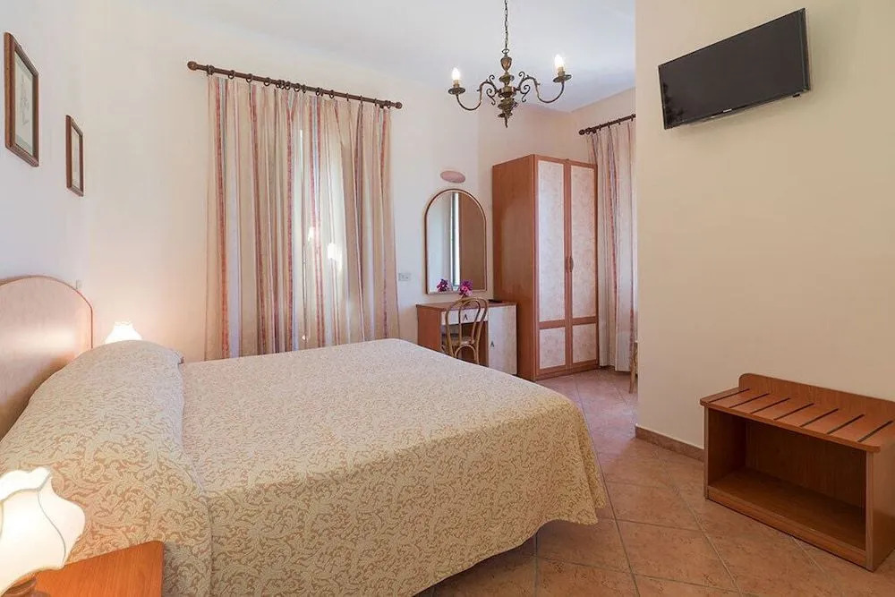 Hotel Monti
